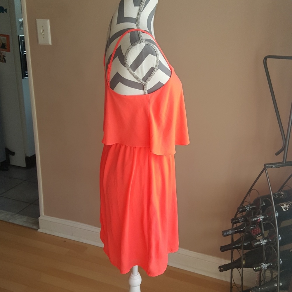 Dress - Picture 4 of 4